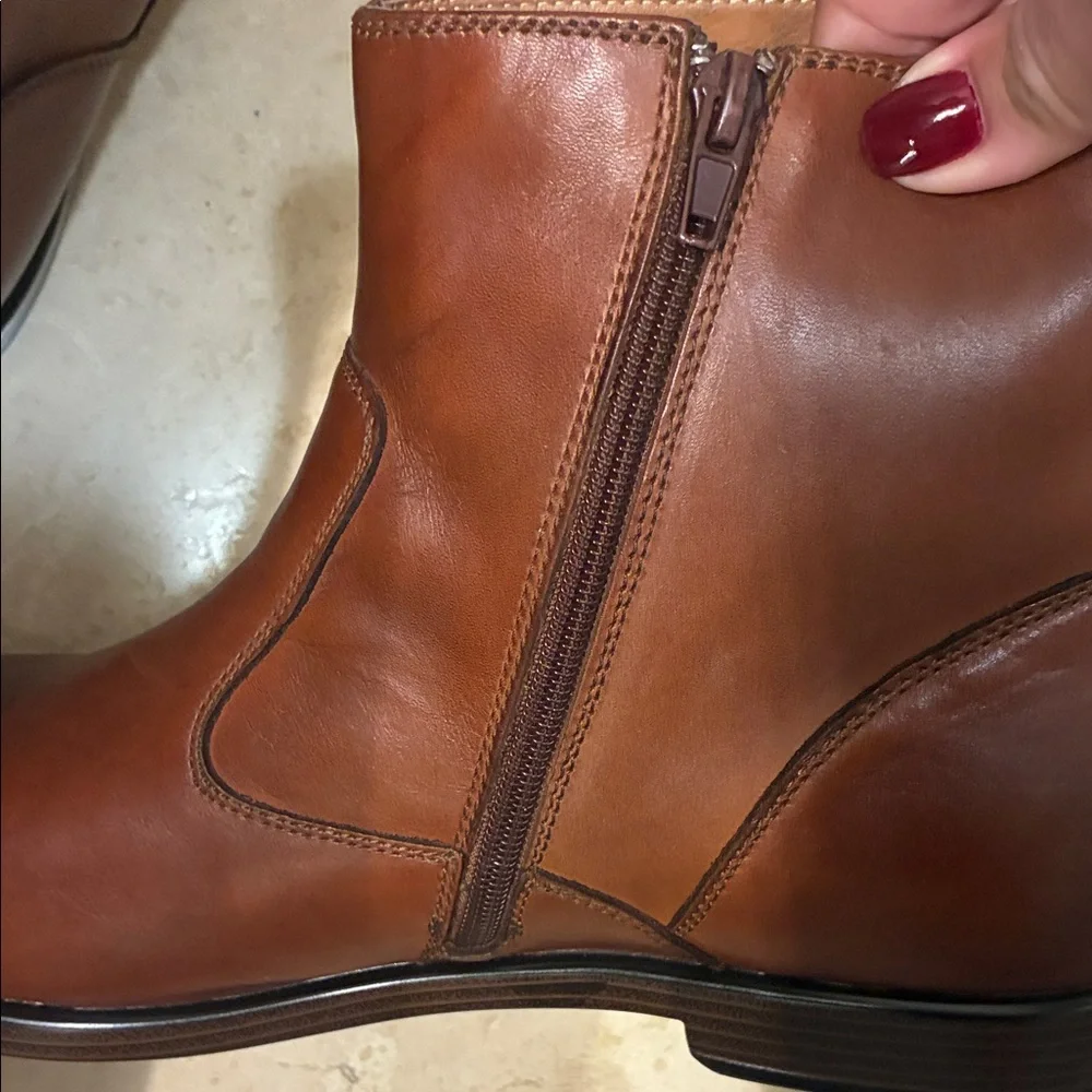 NWOB Giorgio Brutini Men's Leather Zip Up Ankle Boots in Rich Brown in Sz 13M